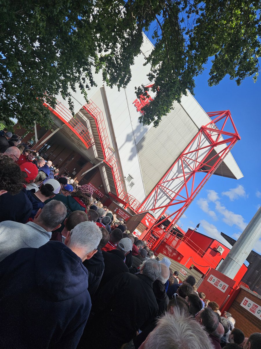 martintat82's tweet photo. Duh duh duh, Geordie Maradona 👏 

Well ground out @nffc ... a proper shift considering the week had 💪🌳❤️

#nffc https://t.co/WbiaSpxAjS