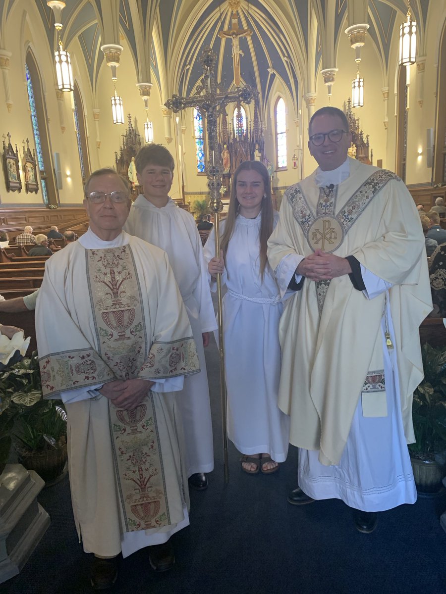 davidkidd2016's tweet photo. It was May Crowning today at Napoleon St. Augustine Parish!! Happy Mothers Day to all our moms!!! https://t.co/BmNGmw7men