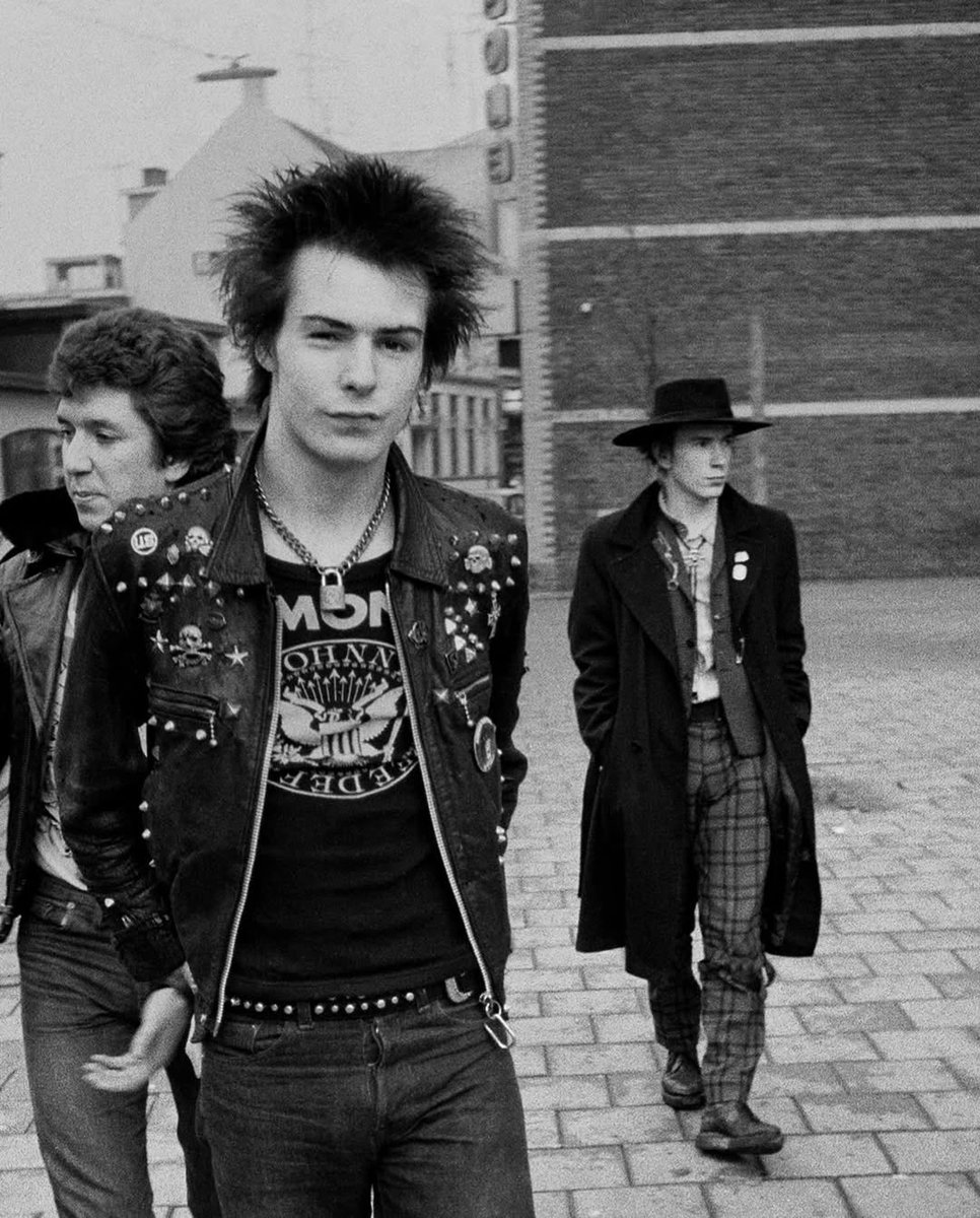 Sex Pistols Official tweet media