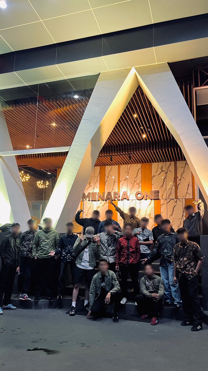 Green_Brother27's tweet photo. Dapat undangan dari pria solo (+1) 😵‍💫 https://t.co/6nCWR5TwDl