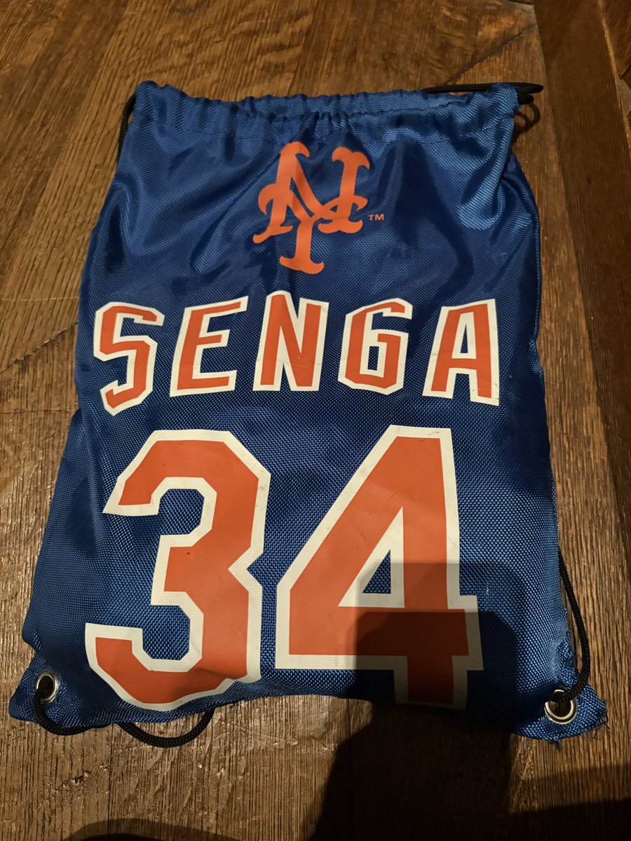 LanceDanger's tweet photo. Small museum trip. Felt fancy today so broke out the Senga drawstring 👻🍴 https://t.co/UDla8BlVx2