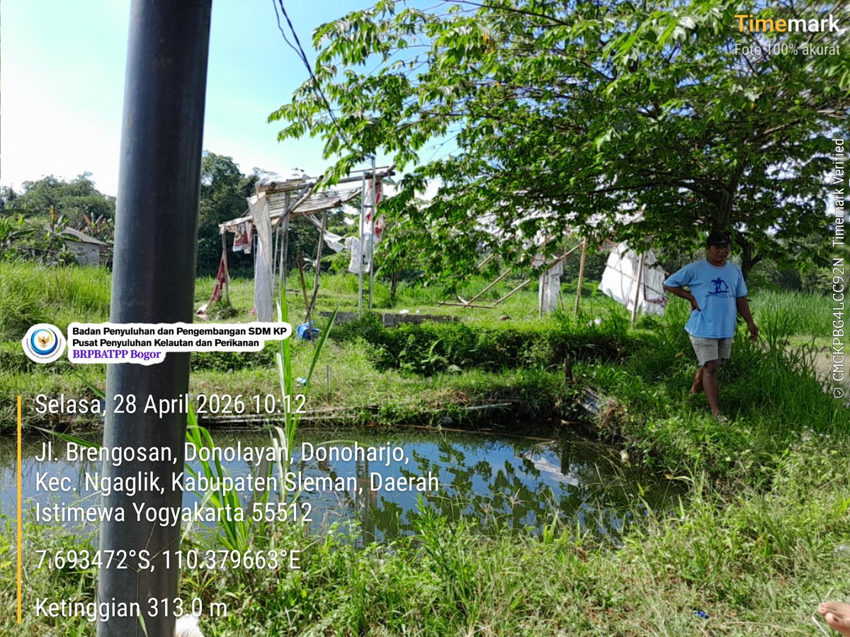 atinda_p's tweet photo. 28 April 2026
Pendampingan Akses Informasi Program Prioritas KKP di Pokdakan Mujur Fish Farm Brengosan, Donoharjo, Ngaglik, Sleman
#giatluhkan #aksesinformasi #kkp2026growstronger https://t.co/4MzxHB8Z2c