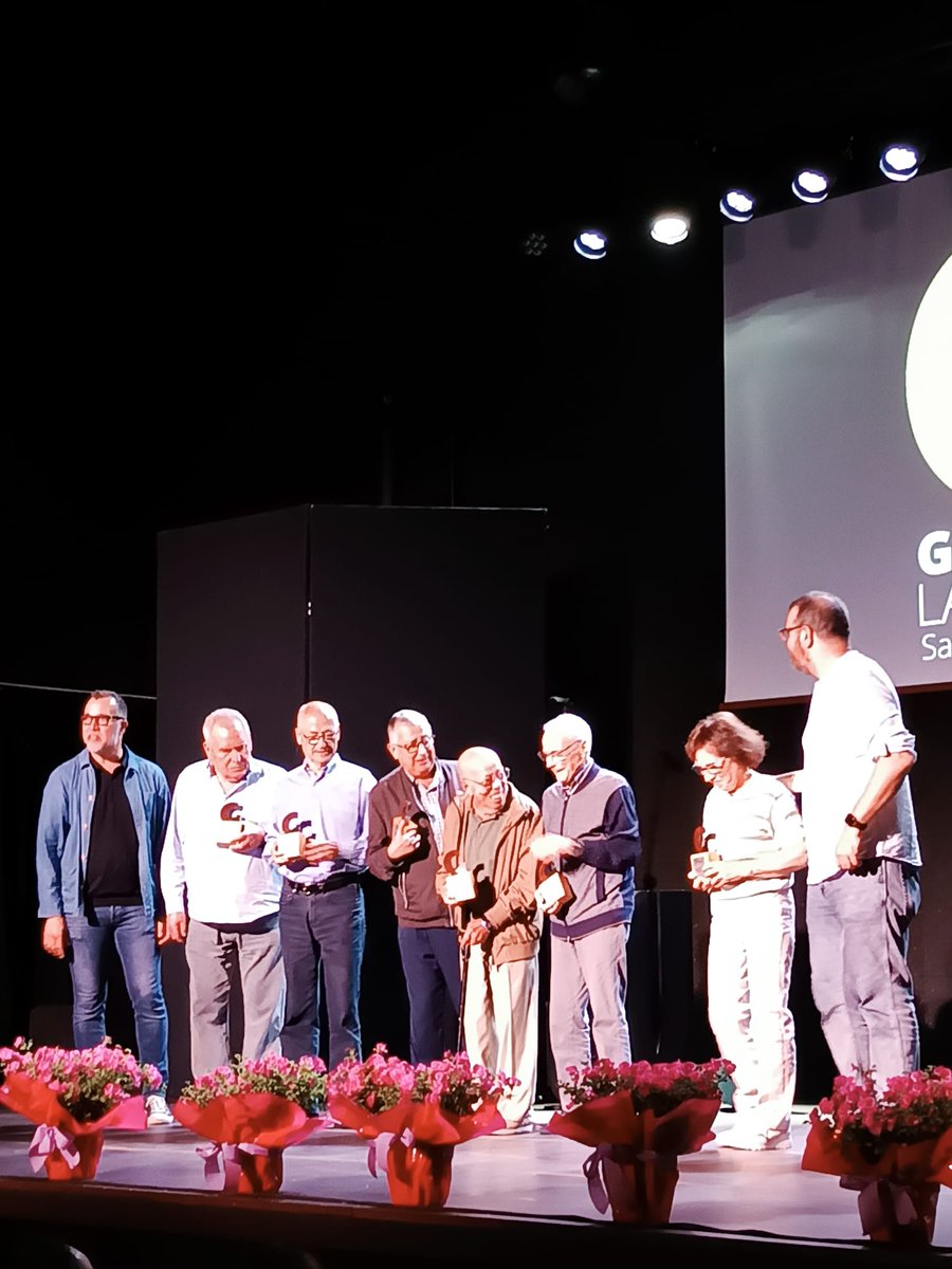 santviTV's tweet photo. 👉🏽Ahir vam enregistrar la 6a Gala de la Cultura #SantVicençdelsHorts on es reconeix talent creatiu d diversos certàmens i esforç d les entitats
Es lliuren premis certàmens fotografia Francesc Siñol, Santiago Arizón curtmetratges, Festival XS i concurs literari Narcís Lunes Boloix https://t.co/S9e9ql9fj0