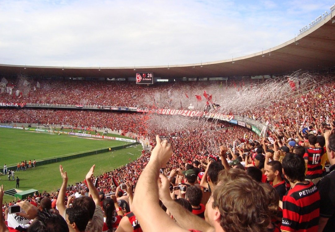Noite de Copa tweet media