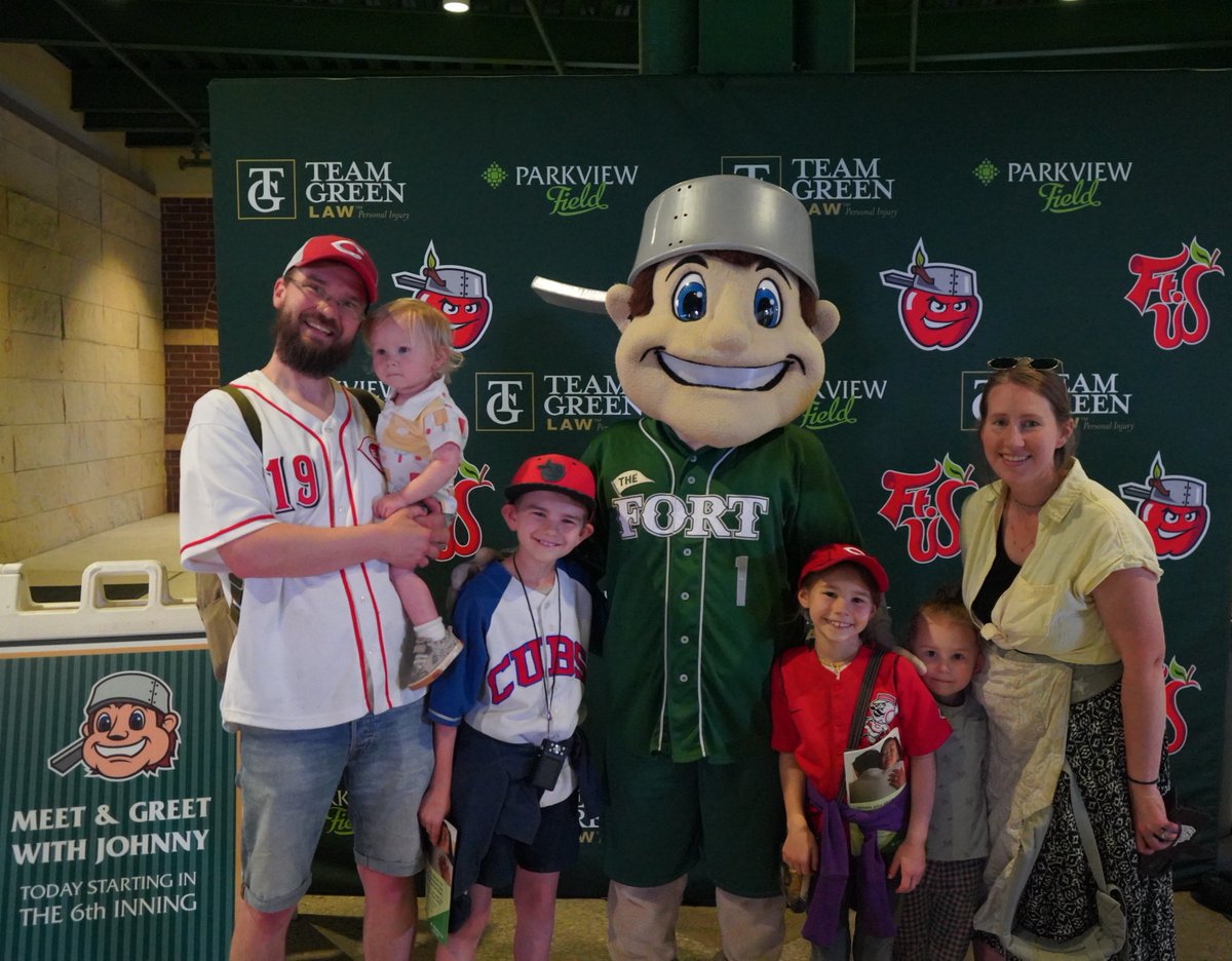 TinCaps's tweet photo. 😁 😁 😁 😁 😁 😁 😁 

🏷️ @CountOnGreen 

#CountOnGreen https://t.co/nZ7pL96Fno