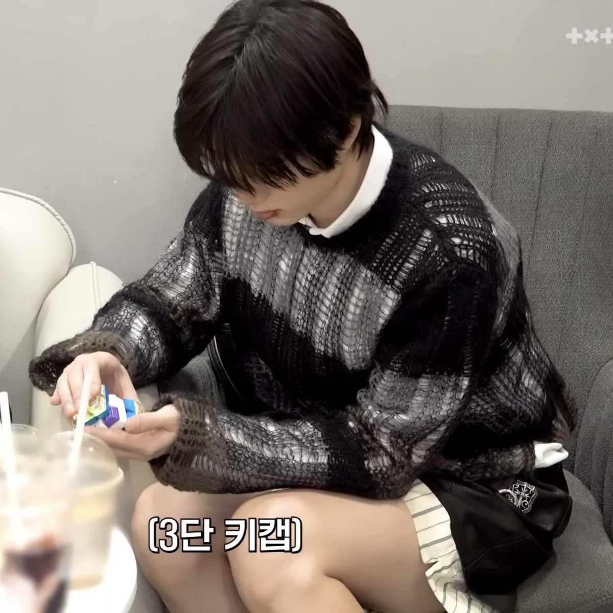 my only question is why are bg's beautiful thighs unmarked someone do SOMETHING pls