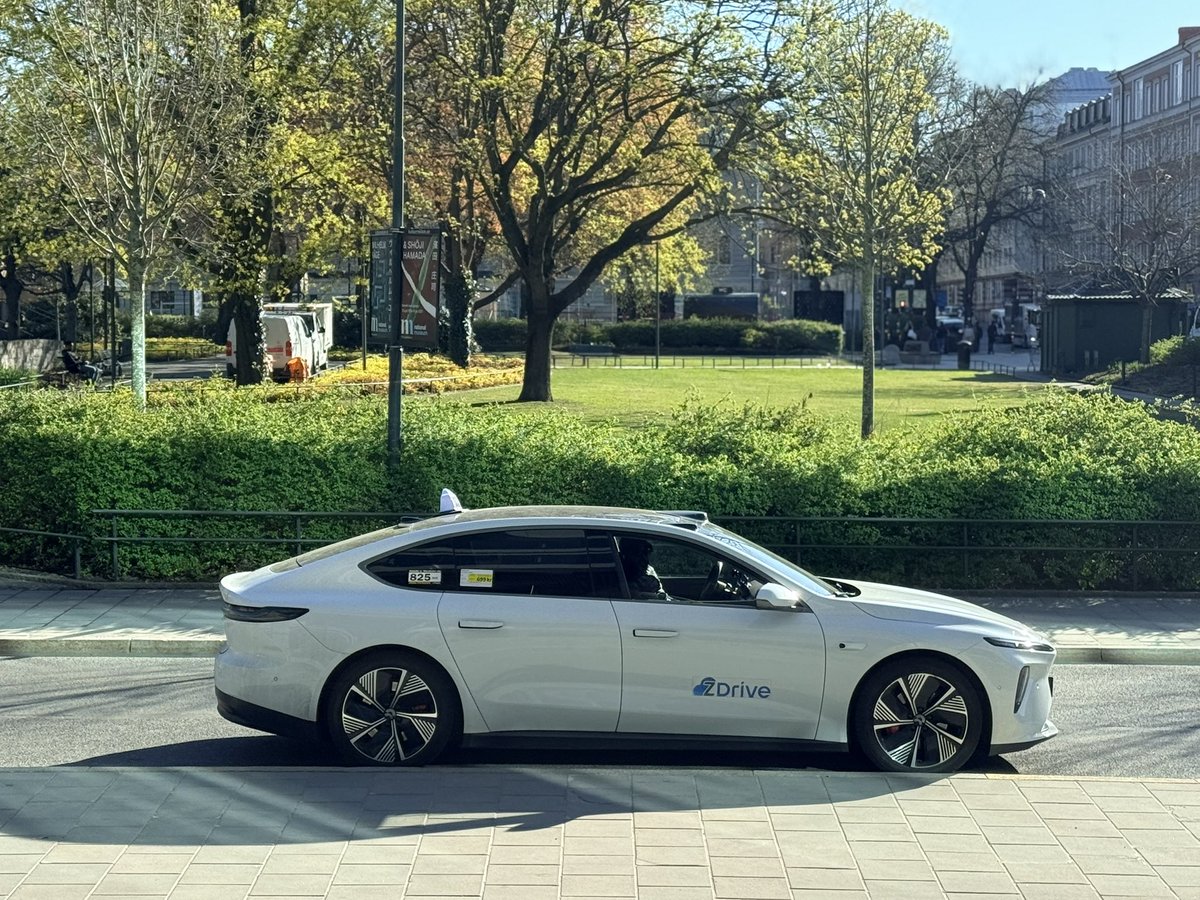 NIO Croatia tweet media