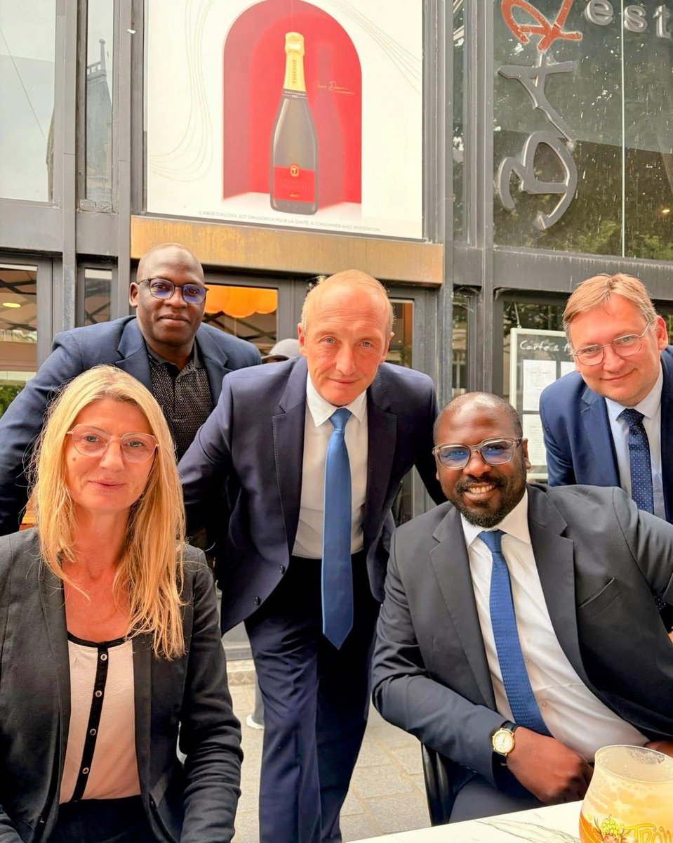 Ophélie Van Elsuwe tweet media
