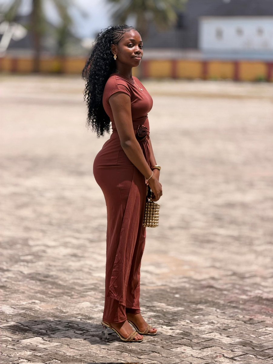 Ify's Sunday dress.. It's a beautiful service 😌❤️
