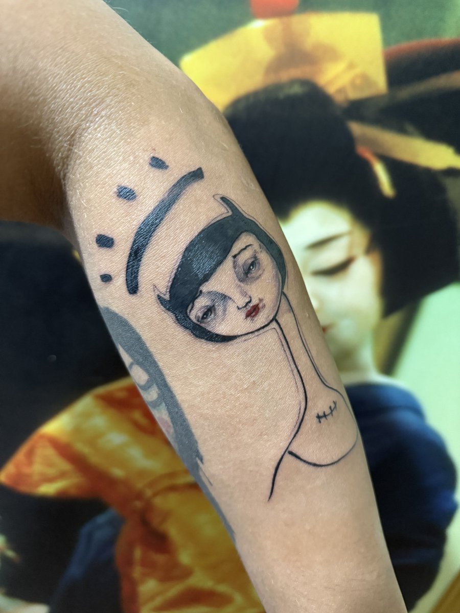 brandonoxox's tweet photo. Amo como mis tatuajes tan feos y horrorosos me hagan tener muchas citas todo el resto del mes! 🩷🩷🩷 https://t.co/aXPFa1UgbF