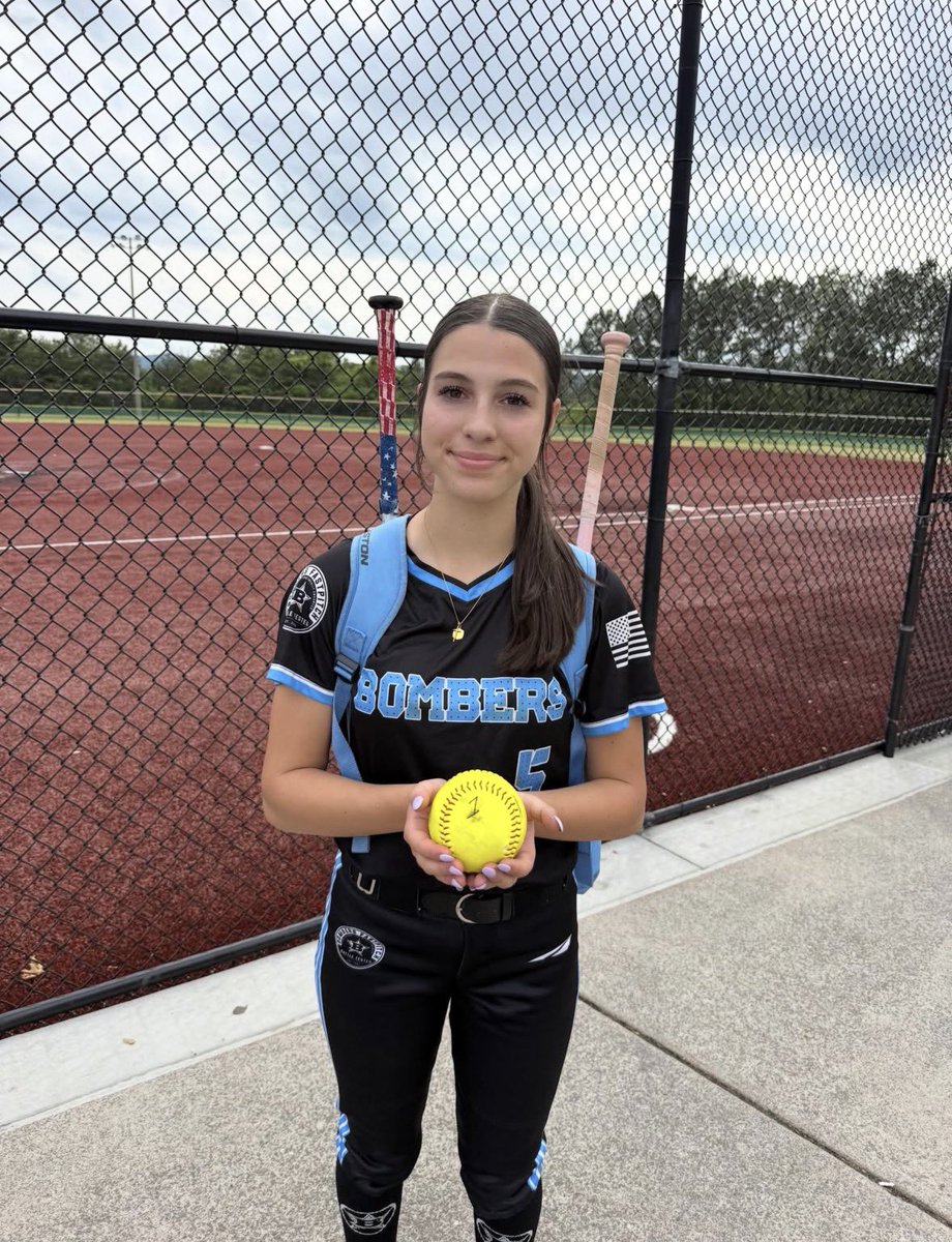 MacyAnderson05's tweet photo. Happens when you least expect it. First of many to come. @BombrsGLDWaters 

@Jake_Sandlin12 @Coach_Inouye @coachmere_16 @CoachPerkinsSB @BrenauSoftball @eulionssoftball @THEWOWSB @SBRRetweets @PrepSoftball @GGC_Softball @UWGSoftball @UNGSoftball @fastpitchunite @UNCSoftball https://t.co/xYkz0wVcuc