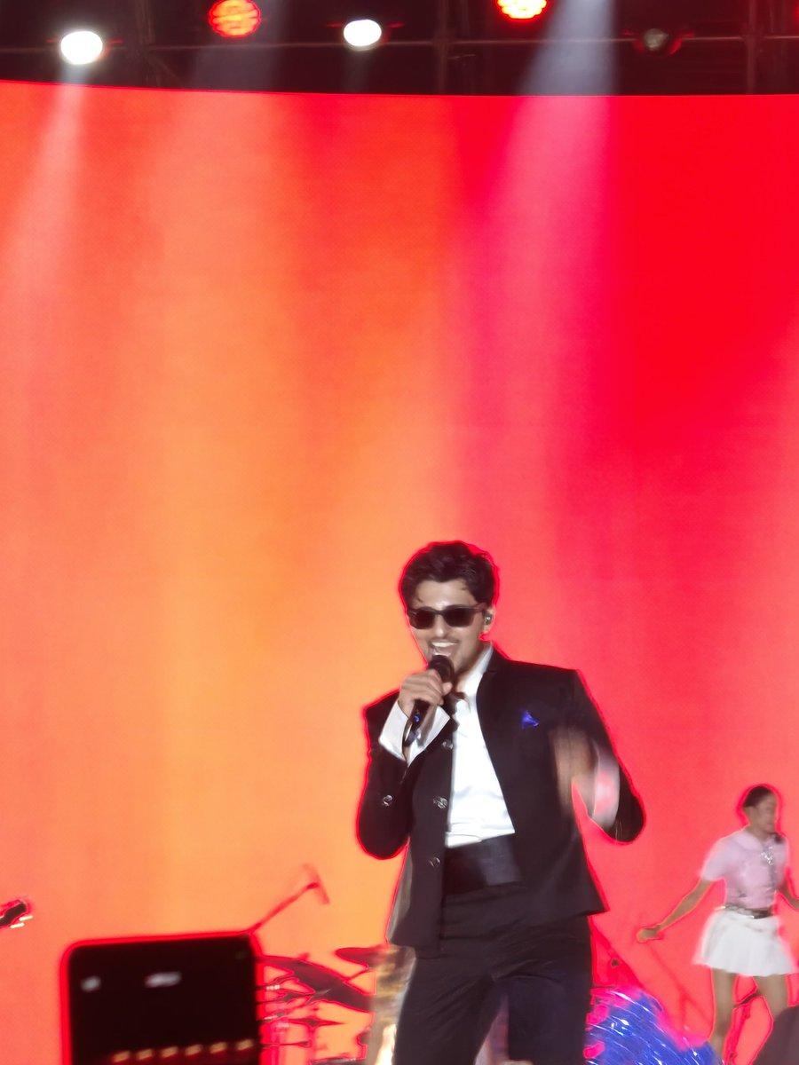 KishanNavadiya4's tweet photo. Stud @DarshanRavalDZ 🙌🔥 https://t.co/Jx1sVpykfO