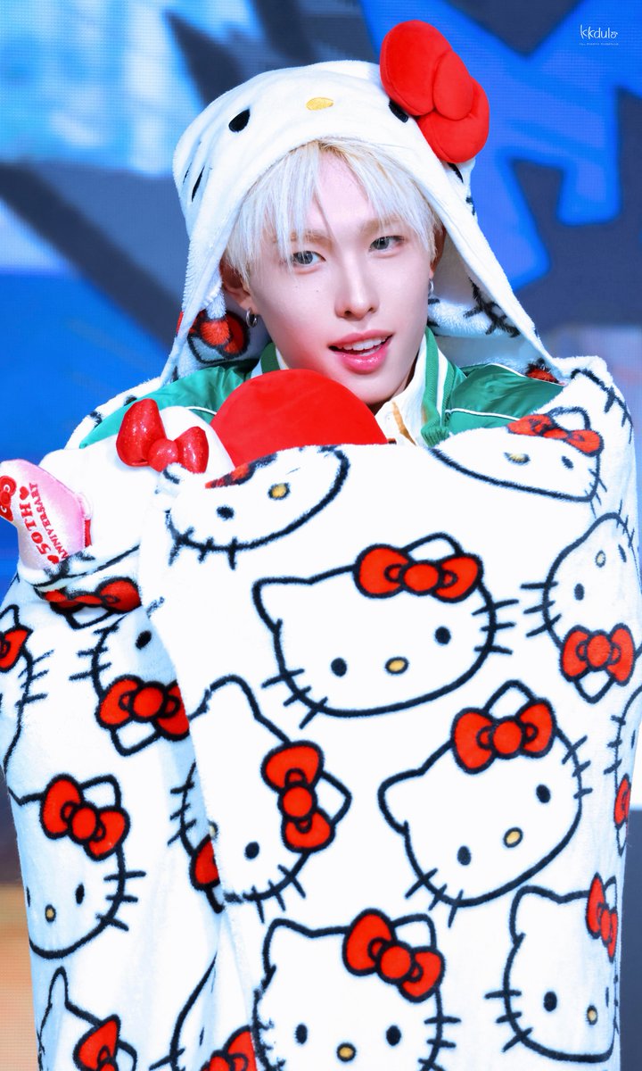 KIyogeoniik's tweet photo. HAPPY HYUI DAY🎂

#Happy_HYUI_Day
#HYUI #휴이 #ヒュイ
#NEXZ #넥스지 #ネクスジ https://t.co/ARowt33oy1