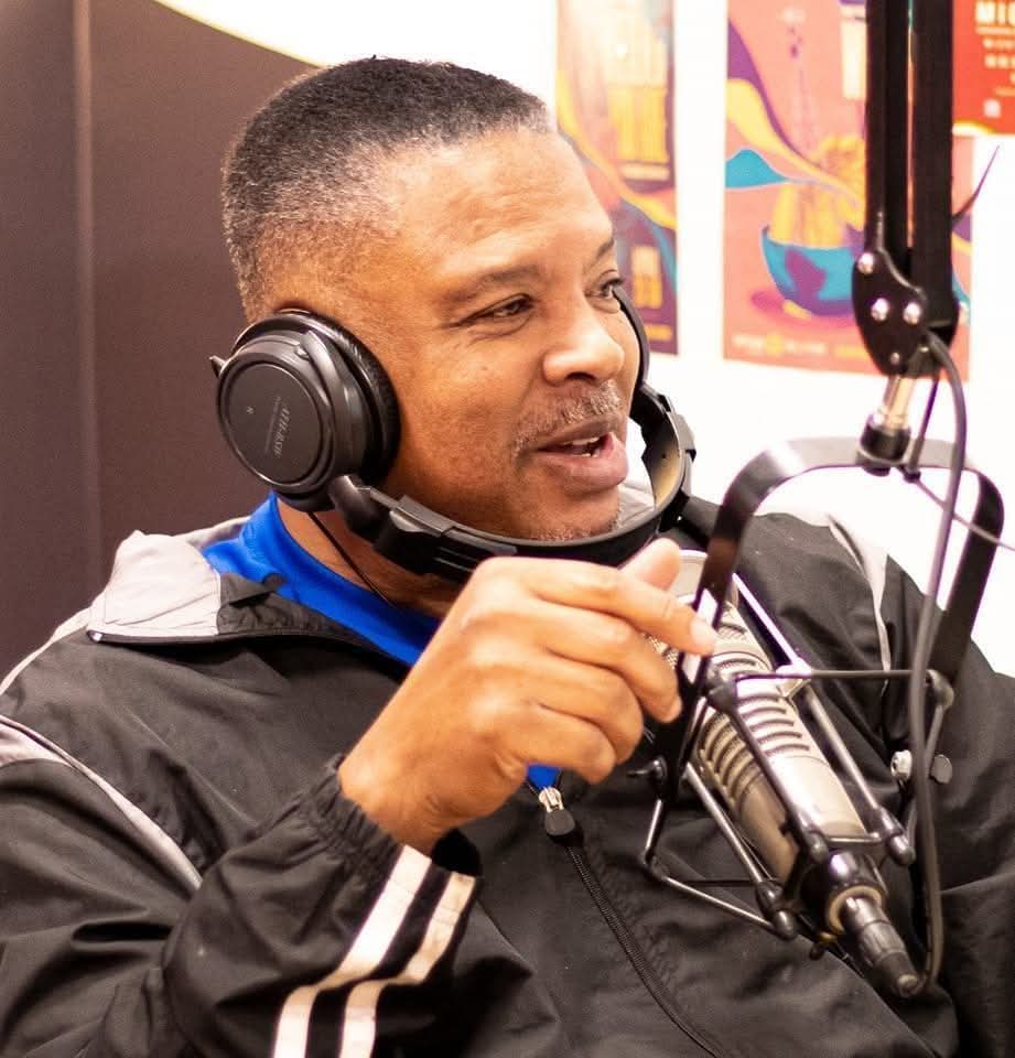 ChipWashington1's tweet photo. On the next Real Talk Memphis my guests are Elaine Turner, Pastor Keith Norman and T. J. Hardaway, son of the late Representative G.A. Hardaway.   It's really time to talk and more than that! Please join  me Monday, 6pm on 91.7 FM WYXR and Facebook Live! https://t.co/rd7cVo7sAj