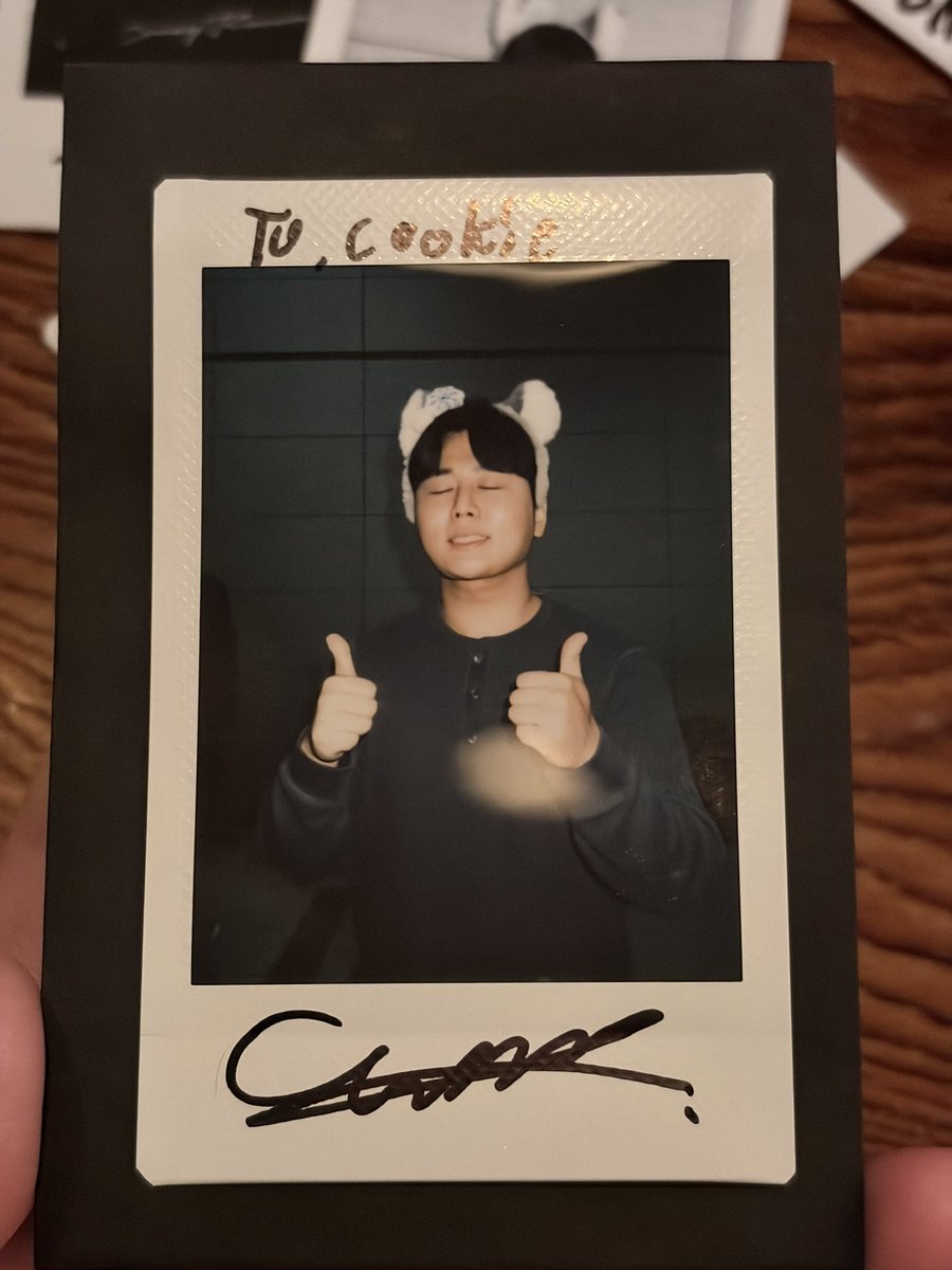 CookieH tweet media