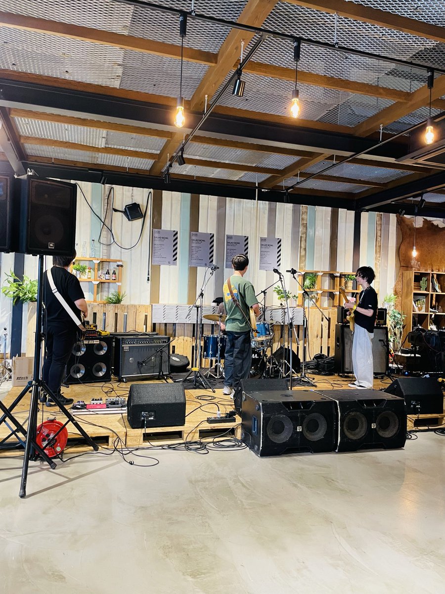 MAISAXXX's tweet photo. weakness🕊️🤍
素敵なところに連れて来てもらえました☺︎
今日も楽しかった〜〜🫶

それに夏まで毎月ライブあるの嬉しいなぁ〜〜〜🙂‍↕️

#weakness https://t.co/ctrF78Z11T