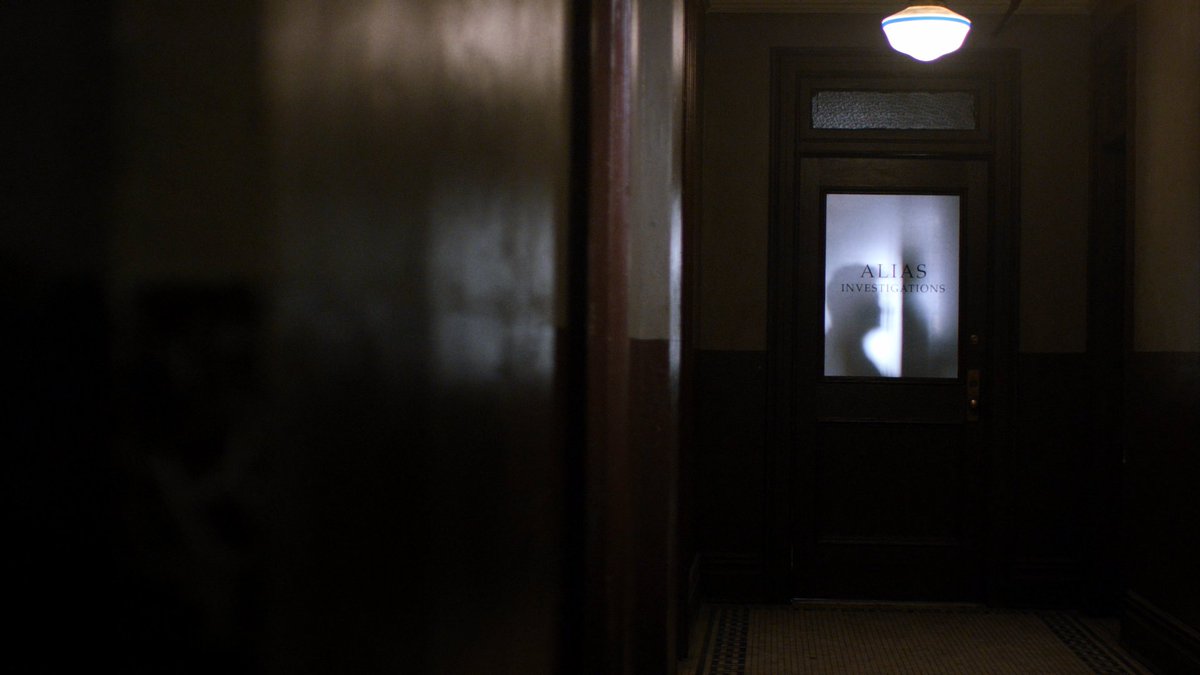 thereddaredev1l's tweet photo. Jessica Jones Season 1 (2015) https://t.co/YNhTEwT6he