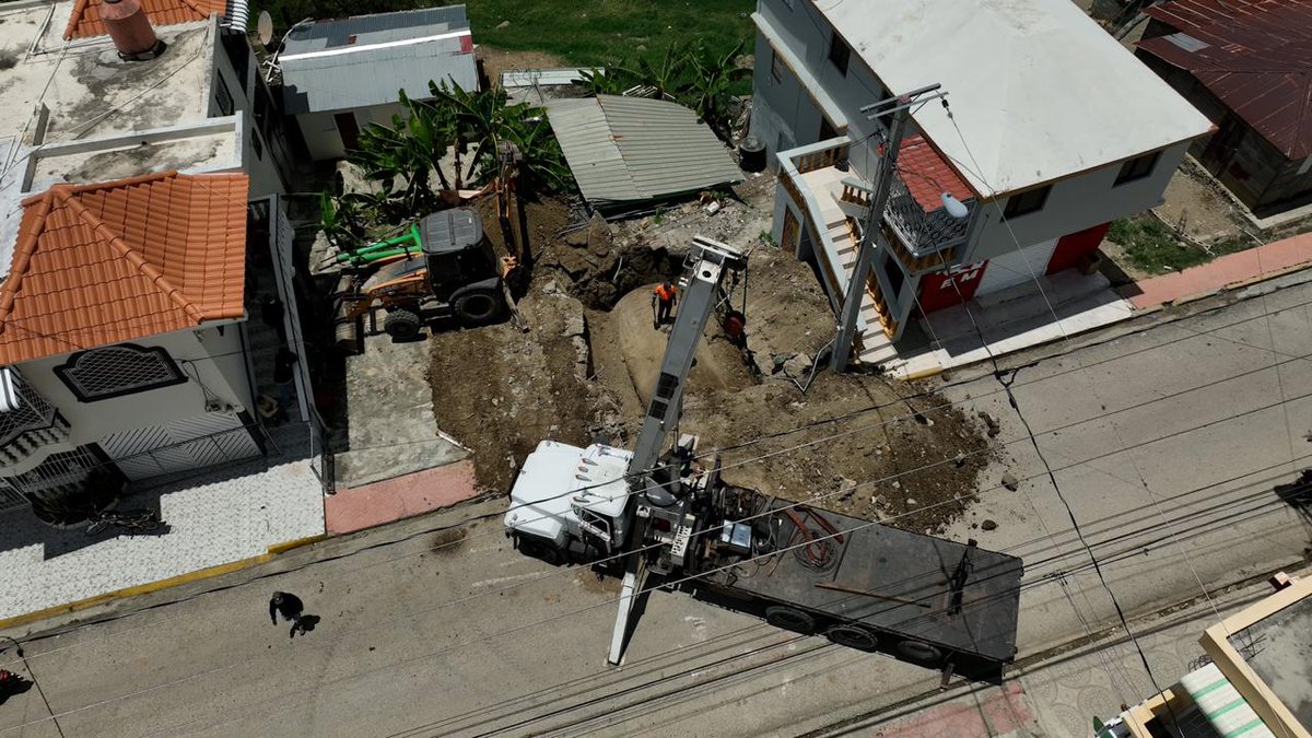 MICM y CECCOM desmantelan estación clandestina que operaba con tanques soterrados en San Juan
buscandolanoticia.com/micm-y-ceccom-…
