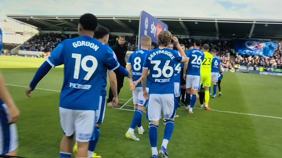 lee1978lcfc's tweet photo. Mini Modric watch 👀 
#lcfc 💙🦊
#spireites https://t.co/bOtm93qJwN