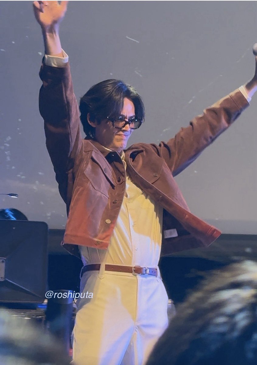 roshiputa's tweet photo. 想像以上にあっさり退場��てった☺️
#TpopShowcaseinTokyoxGawin
#TpopShowcaseinTokyo
#GawinCaskey https://t.co/tgyK1Dl63m