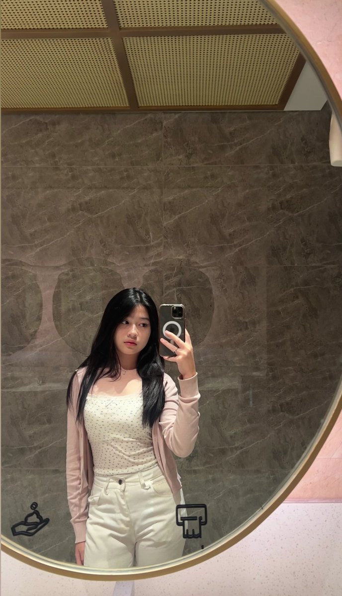 carnamatthews's tweet photo. Hii #bosemarang #availsemarang https://t.co/8BJzGMGknb
