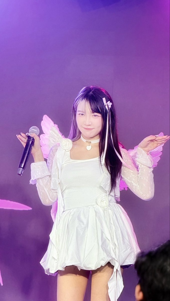 bentenget's tweet photo. กางปีก ฮี่ฮี่ https://t.co/L4NSQXDlEk