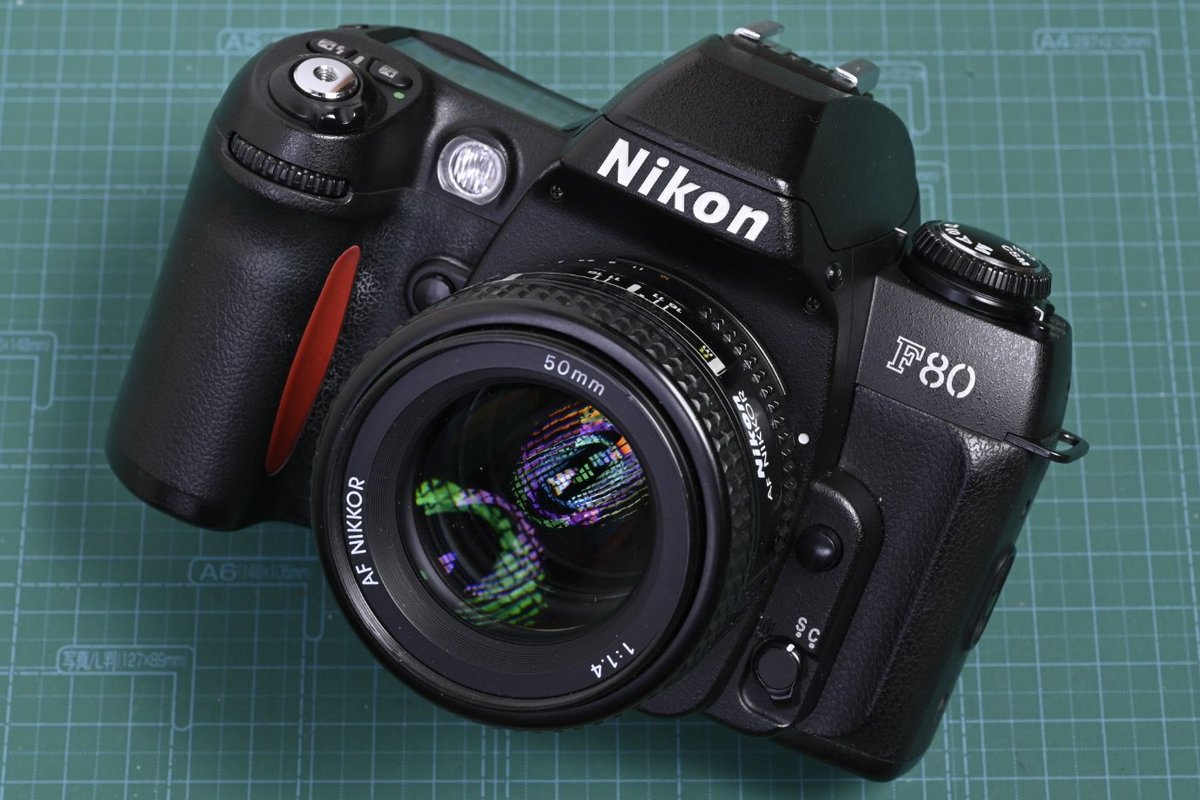 ニコンF80D