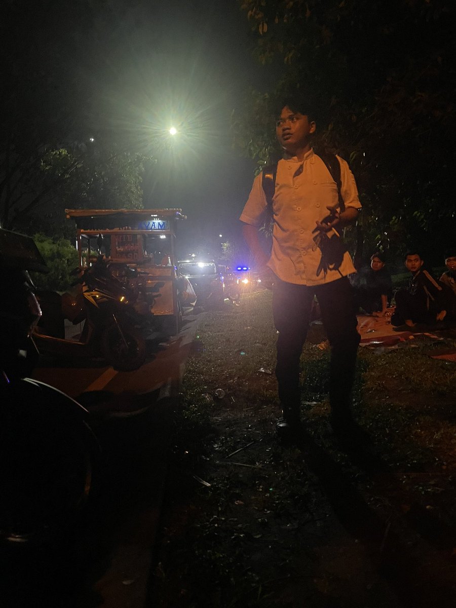 bungsuliwar's tweet photo. Teu karaos enjing teh tos senen deui selasa teh berarti kaping 1-2 nyak, https://t.co/8L1U0Kfr5G