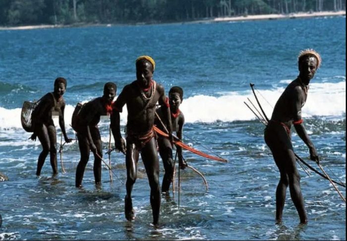 ScoopF78's tweet photo. @SwarajyaRaksha The island is a protected tribal reserve.
For the most current visuals and satellite updates, searches often reference Google Earth/Maxar imagery showing beaches, forest cover, and occasional signs of activity https://t.co/WytV2bw48D