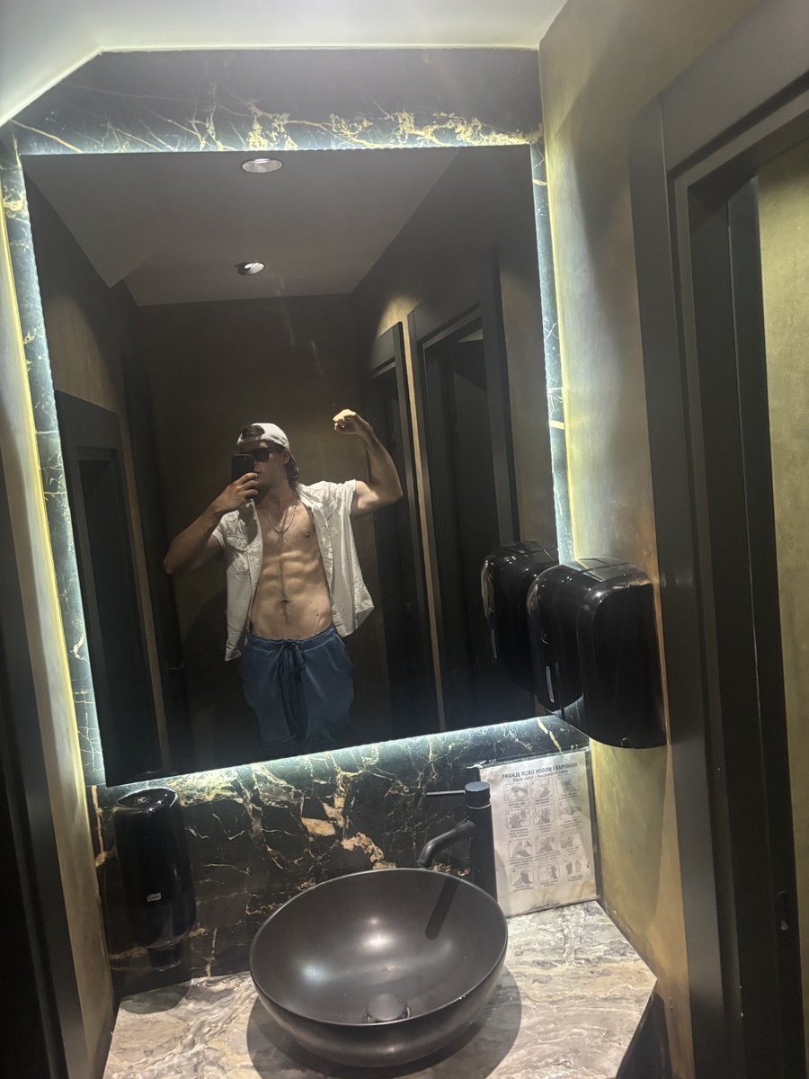 My_dickrw's tweet photo. @MidnightGrowth_ https://t.co/JN2w4r4Uev
https://t.co/A7mrqOA5U1
For more hot content 🍆💦🔥 https://t.co/gwxMrpzyGB