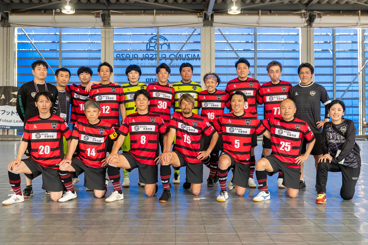 UKON19's tweet photo. 東京都マスターズフットサルリーグ2部
最終節
カフリンガ東久留米
3-1
アトレチコ新宿
得点者:垣本/坂本/千葉

負けか分けなら2位となる最終節
きっちり勝って
優勝&amp;1部昇格を決めました！

開幕2連敗からの10連勝♪

良い人たちが多くて
居心地の良い♪

1部リーグも楽しみ～♪ https://t.co/lA5ZFN5V6g