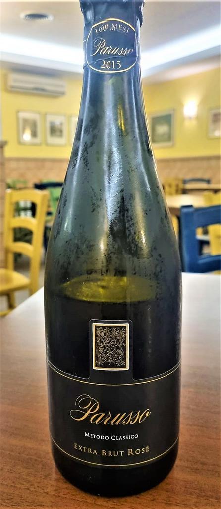 Vinodabere's tweet photo. Il sorprendente Metodo Classico Extra Brut Rosé 2015 di Marco Parusso
#marcoparusso #metodoclassico #spumante #vinodabere #bollicine
https://t.co/ti0VsGWynh https://t.co/RHxPs7Yuz7