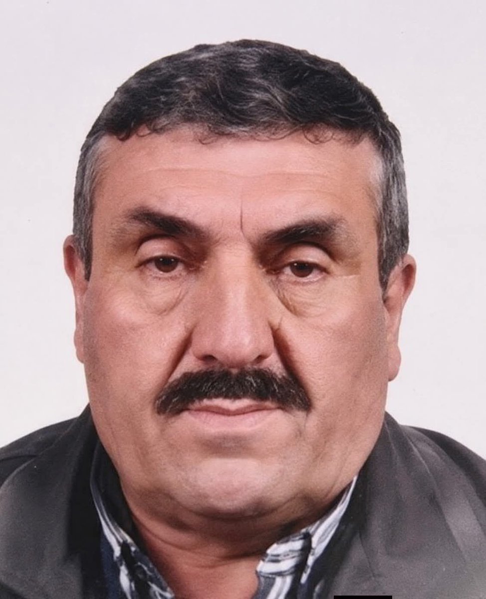 isigmeclisi's tweet photo. Sadık Etli..
61 yaşında, orman işçisi..
Samsun Vezirköprü'de ormanlık arazide kesim sırasında devrilen ağacın altında kalarak hayatını kaybetti.. https://t.co/Ab5PywM8HJ