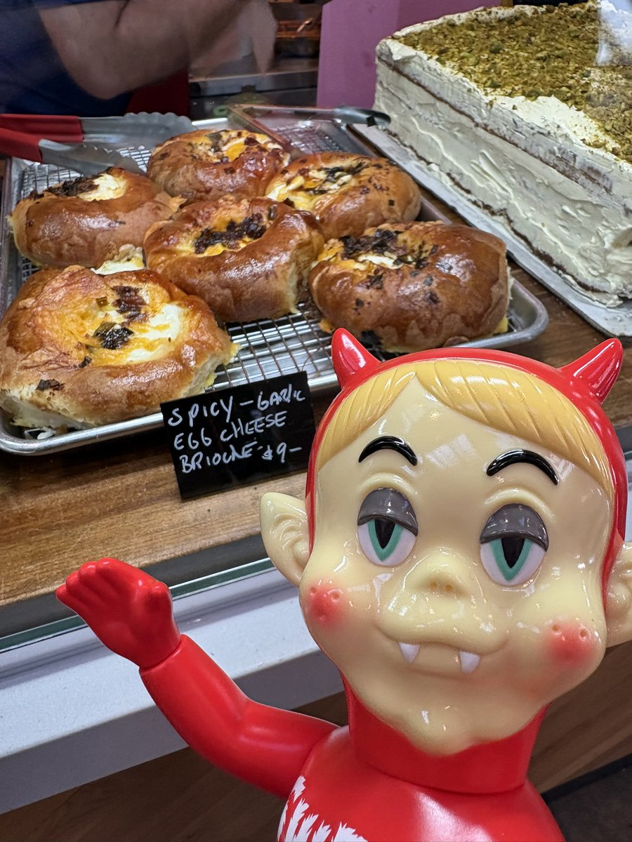 今日のパン屋さん🥐🥖🥯🍞😽 朝10時前にはキタック😸 さぁ！仕事開始