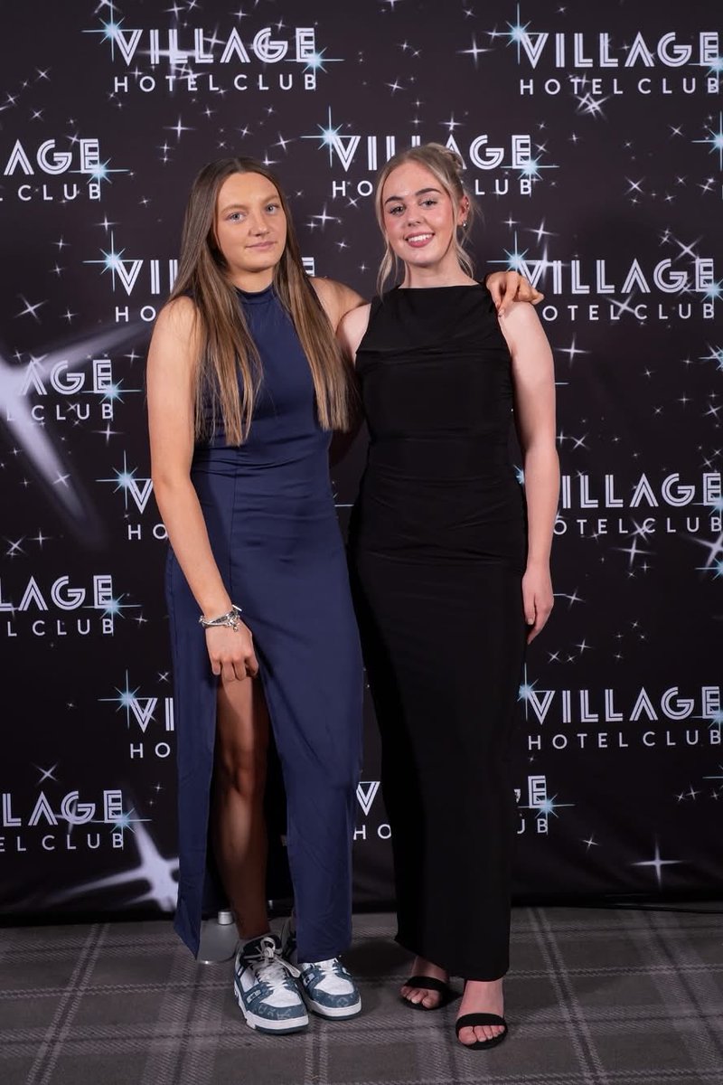 nickymck's tweet photo. HCL Presentation Night 🐯⚽️🧡🖤 https://t.co/iLNJYlu45e