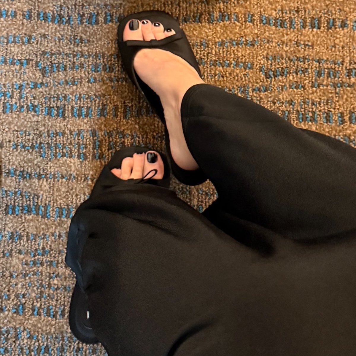 toefairyx's tweet photo. pick ur fav shoes on me- then buy me more 🦶💸🤍🧚🥰

I dont dm first. Not responding til u send 😌

https://t.co/VOUYRdvAOk https://t.co/Qcjsvd16ma