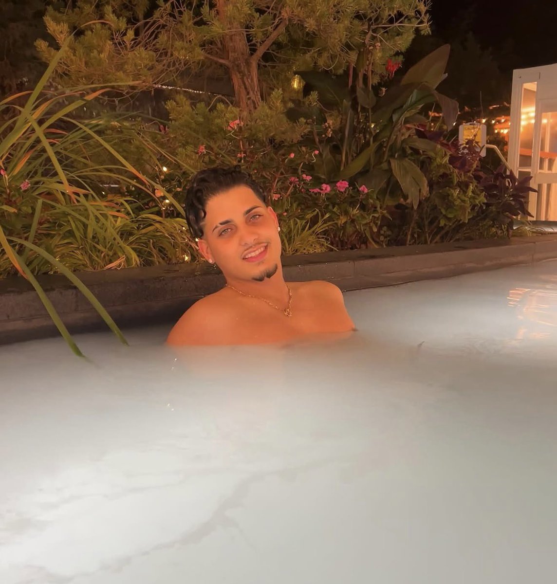 alexandre tweet media