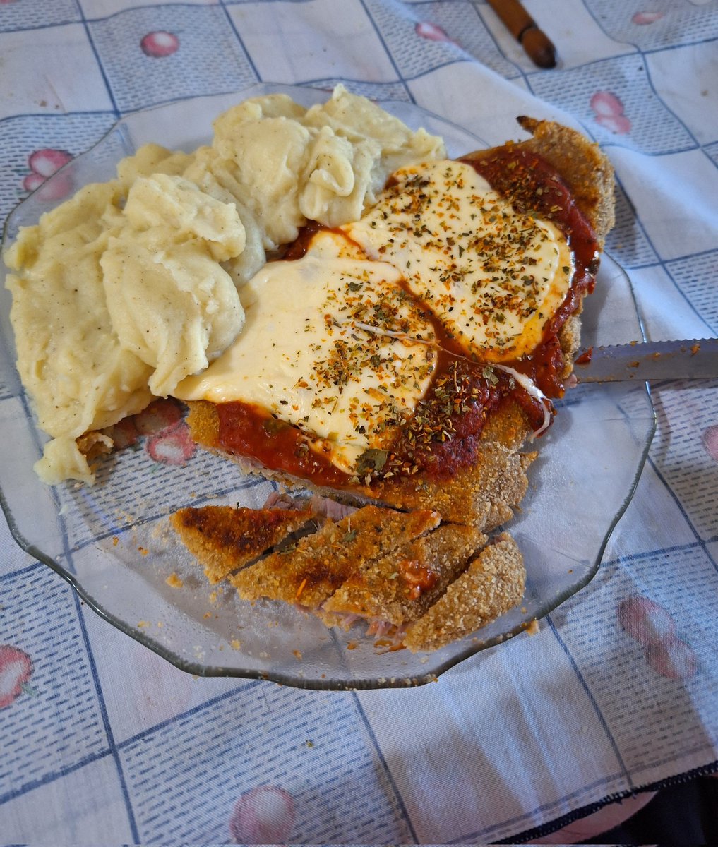 The Milanesa Day. (@themilanesaday) on Twitter photo 