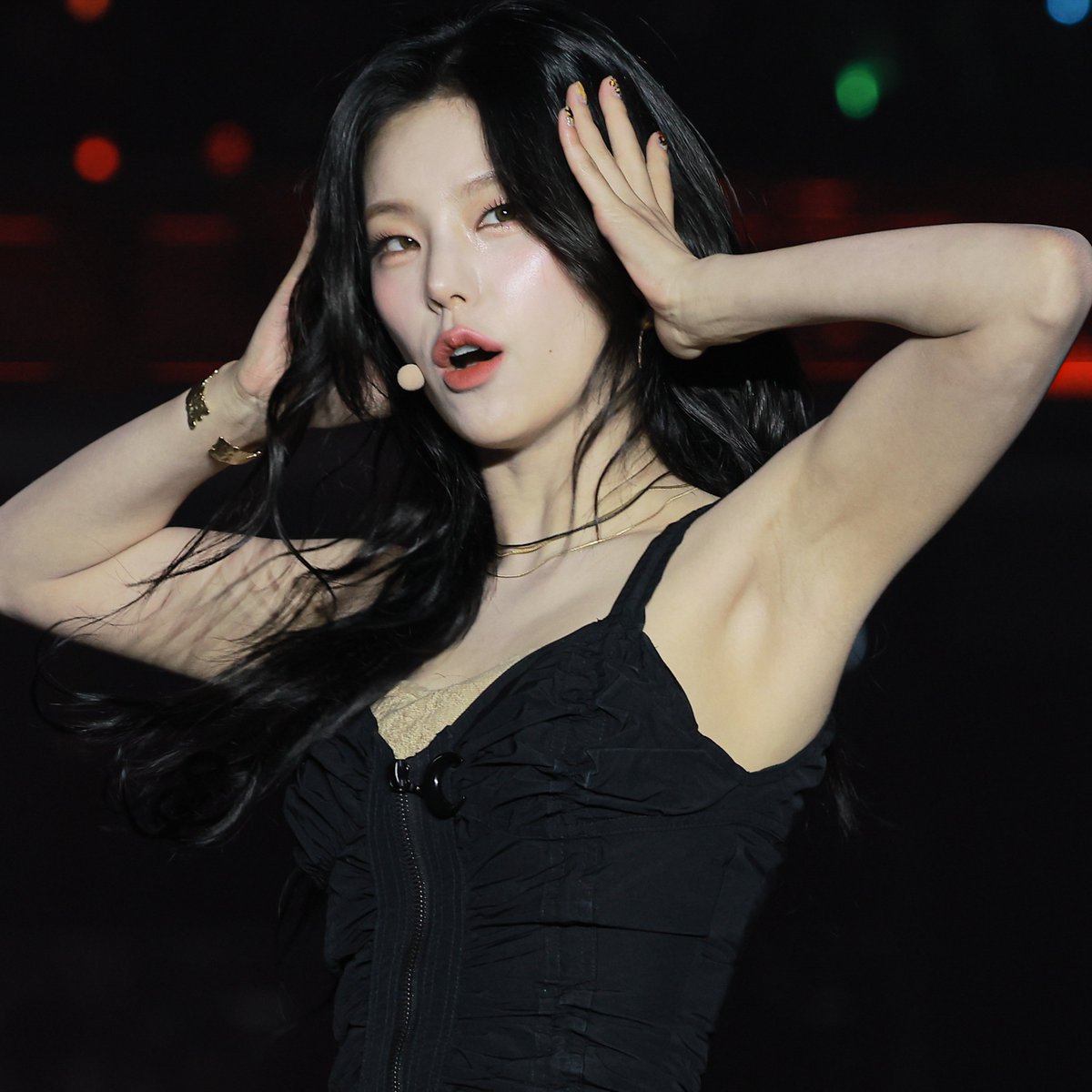 byeolcore's tweet photo. Yeji (ITZY) https://t.co/Uqnc7MzZLl