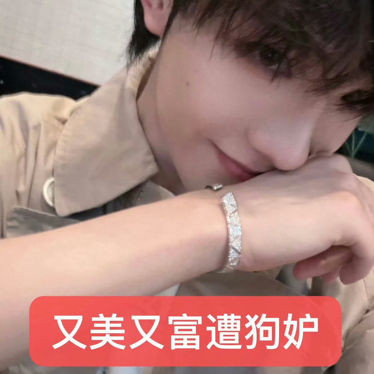 Unentbehrlich07's tweet photo. 猪嬷少来苏新皓广场招笑行不行想让广场上所有人因为猪瘟停战就直说 说铲嬷会羡慕猪嬷我看到只想笑 没人羡慕你们抠鼻屎往苏新皓枕头上沾爱吃正新鸡排不爱洗澡有狐臭还闻腋下头皮屑乱掉爱盯大胸ss的雄棍 自己平常吃的差喜欢吃注水猪肉就算了还非要哄抬猪价闹麻了 抓紧时间当炮弹打了我嫌臭看到只想呕 https://t.co/MOKWQiGE4Y