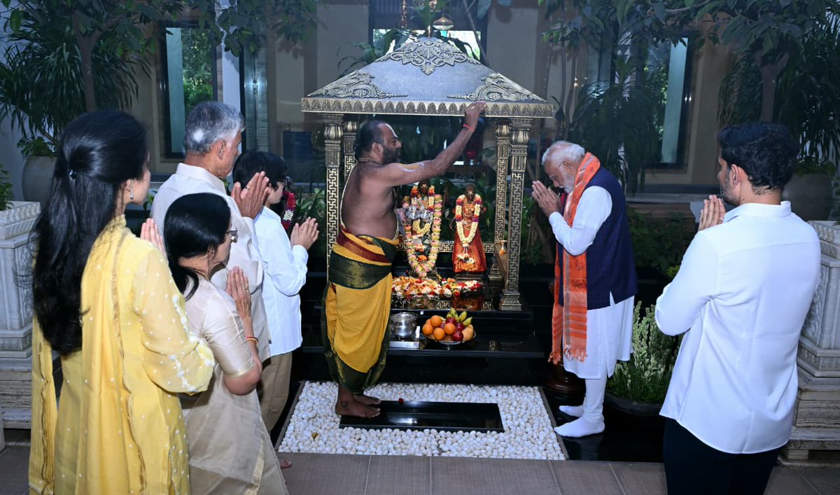 Nara Bhuvaneswari tweet media