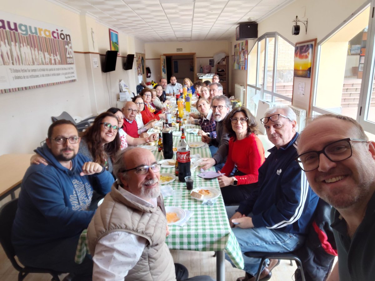 SJBpuertollano's tweet photo. Hoy hemos vivido un día de esos que te llenan el espíritu. Los Salesianos Cooperadores de Puertollano y Ciudad Real nos hemos reunido para compartir vida, fe y mucha alegría. 
Ha sido un encuentro marcado por la fraternidad, https://t.co/CdAvpiP6kA