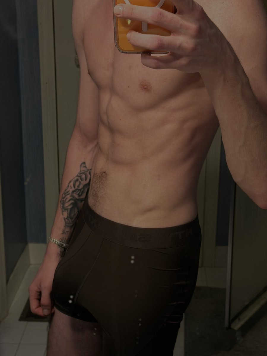 Ev🤠 tweet media