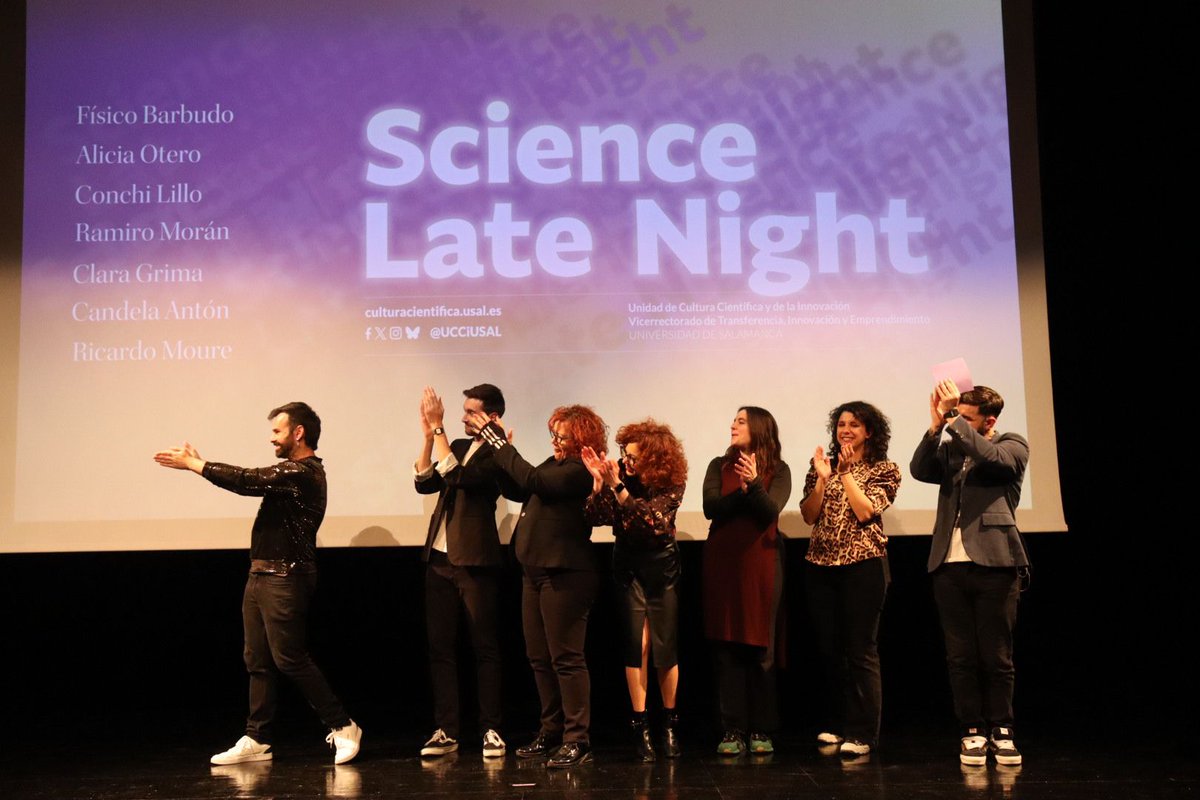 UCCiUSAL's tweet photo. 🌙 SCIENCE LATE NIGHT

Gracias a:

@MoureOrtega 
Alicia Otero
Candela Antón
@ClaraGrima 
@elfisicobarbudo 
Ramiro Morán
@ConchiLillo 

Y a todo el público por llenar el Teatro del Juan del Enzina

#COMIRED2026 https://t.co/26tWHqCQQO