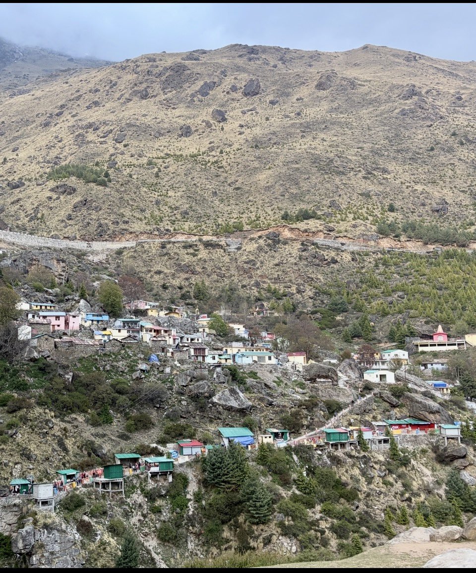 9415Swami's tweet photo. Mana, the first village in India, is where the Saraswati originates and, just a few meters further, merges with the Alaknanda. https://t.co/B9OEod6Qp2