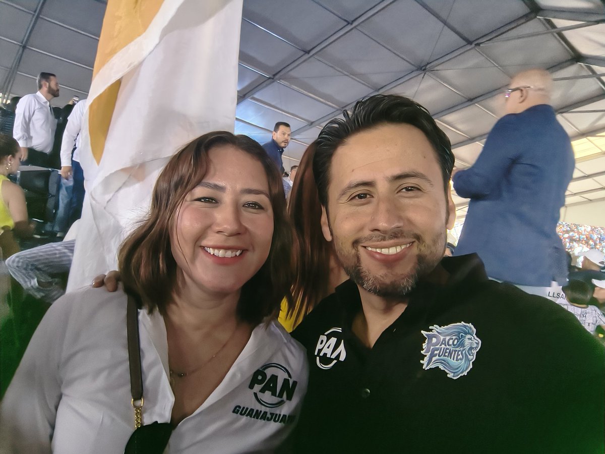 Paco_Fuentes's tweet photo. En Acción Nacional estamos listos para defender a la #patria, #familia y #libertad en #León y todo Guanajuato. #Reunióndeestucturas #LeónesAzul https://t.co/cz9n1XGNVk