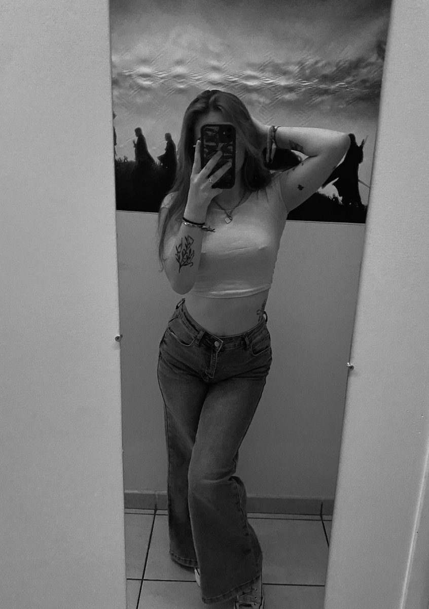 grr💋 tweet media