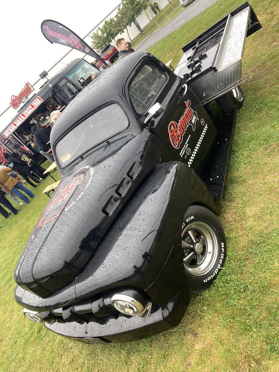 classiccarguru1's tweet photo. Built not bought at #RetroRides https://t.co/W3lOHm2pqw