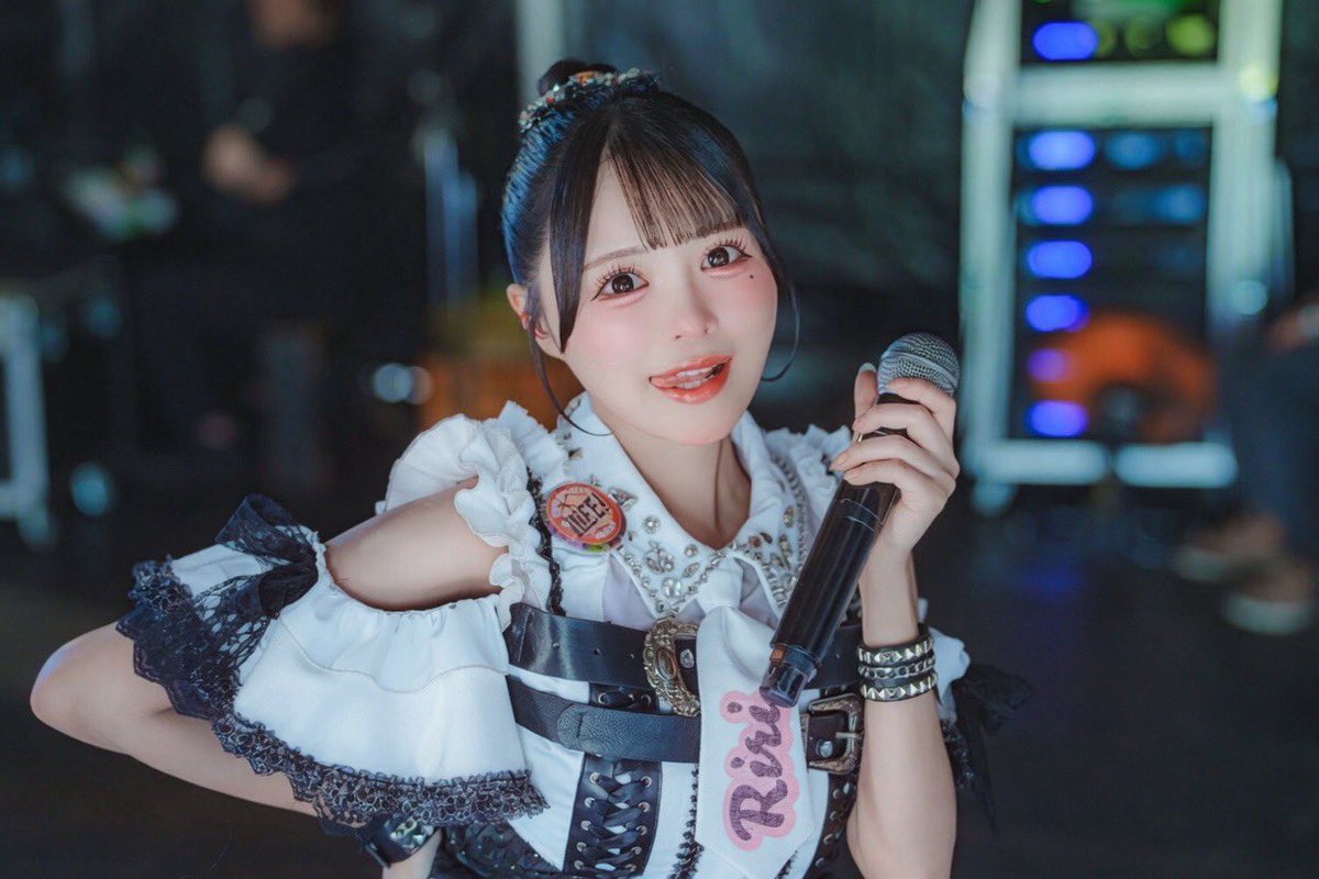 ︎︎︎︎ tweet media
