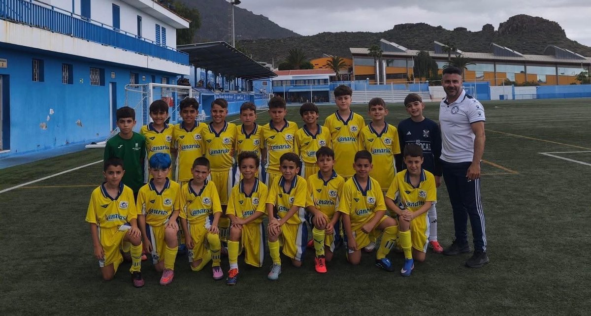FIFTenerife's tweet photo. 🏴󠁧󠁢󠁳󠁣󠁴󠁿 | Nuevas sesiones de preparación de las preselecciones Sub-10 de fútbol de Tenerife

⚽ Los combinados del norte, sur y área metropolitana de la Isla avanzan en la puesta a punto para los próximos retos de la selección de Tenerife

➕ℹ https://t.co/SIeOZDXdYG

#SomosFIFT https://t.co/yft9u1rZlz
